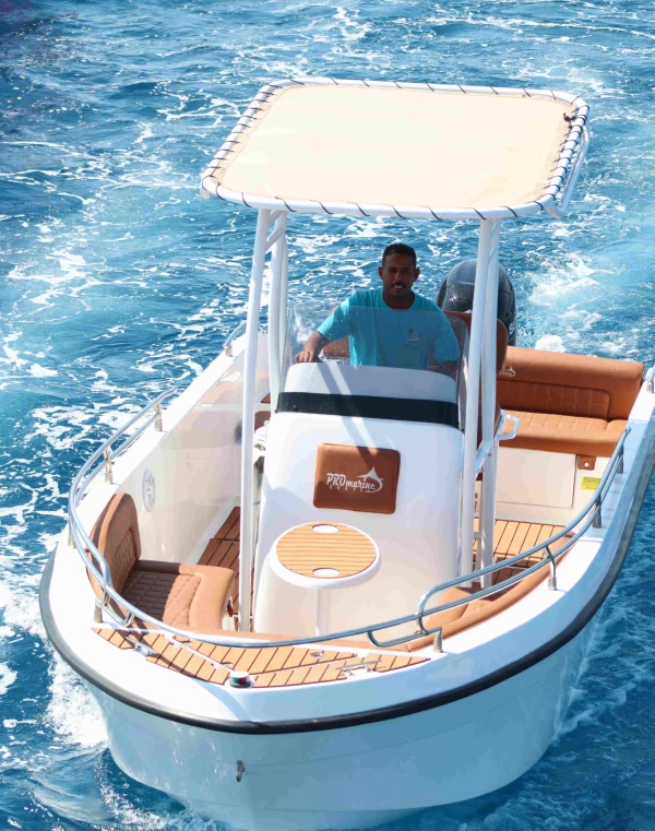 Taxi zur Insel Orange Bay