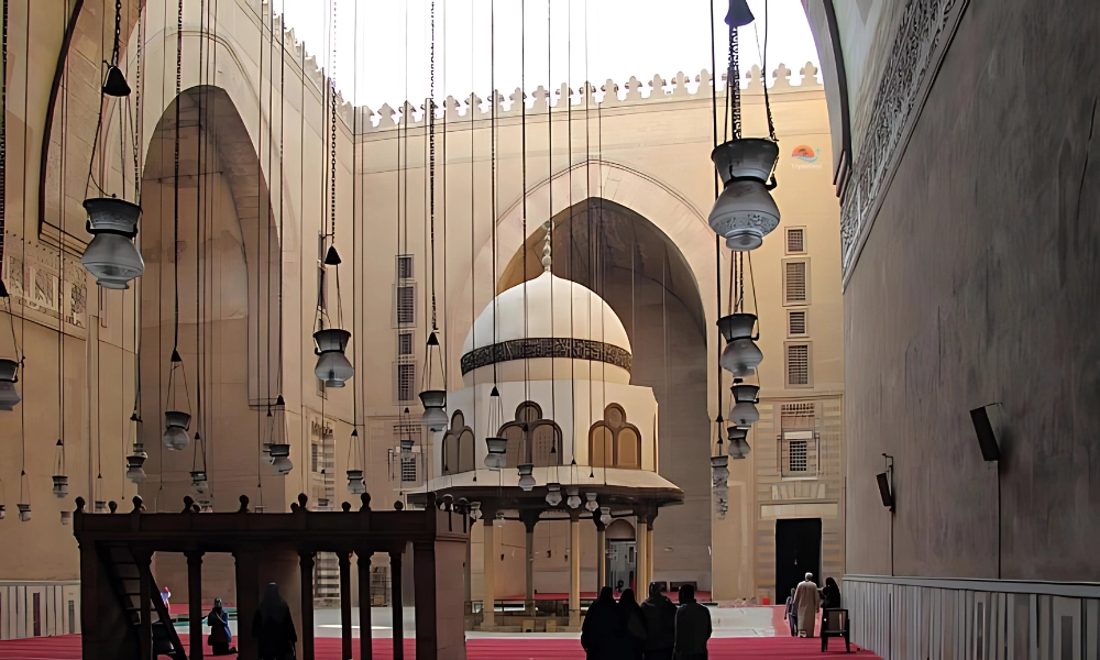 Sultan Hassan Mosque  courtyard