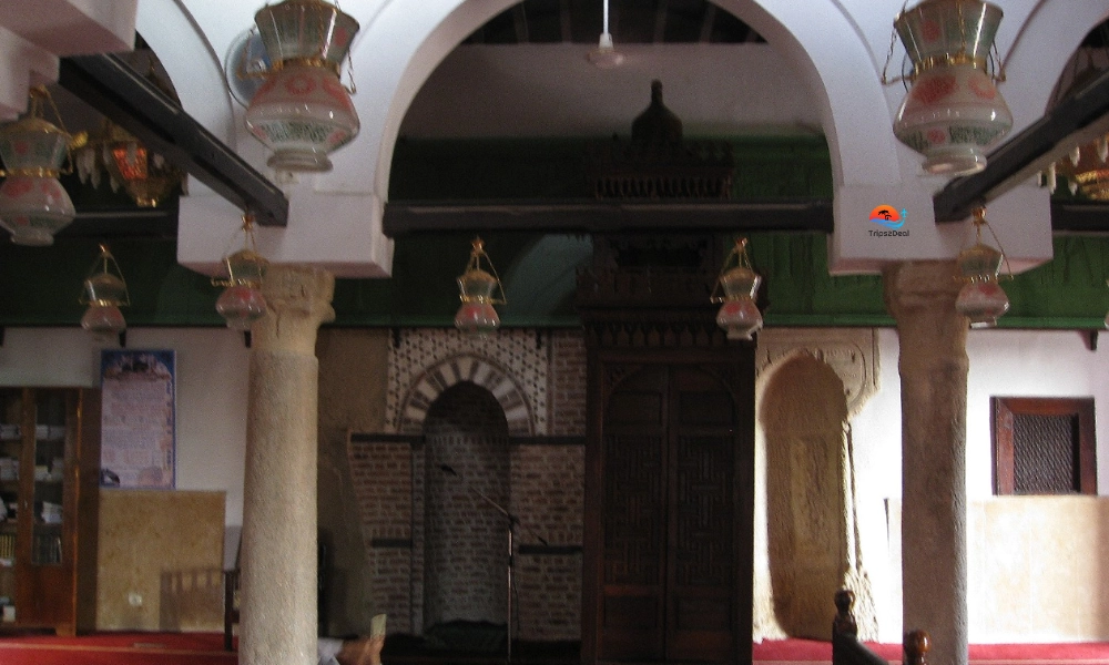 Abu El-Hagag Mosque inside