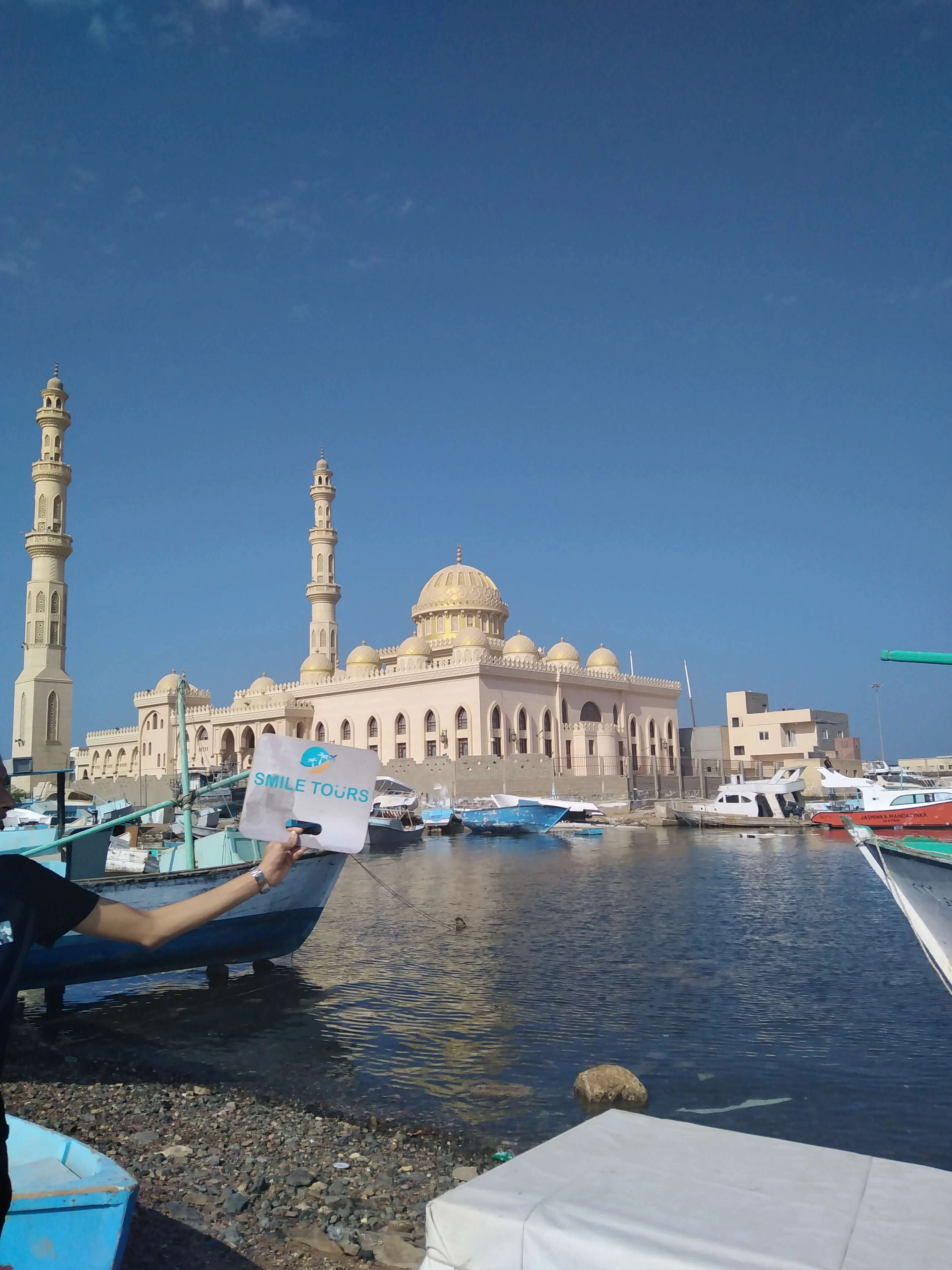 Hurghada: City Tour & Shopping Stop